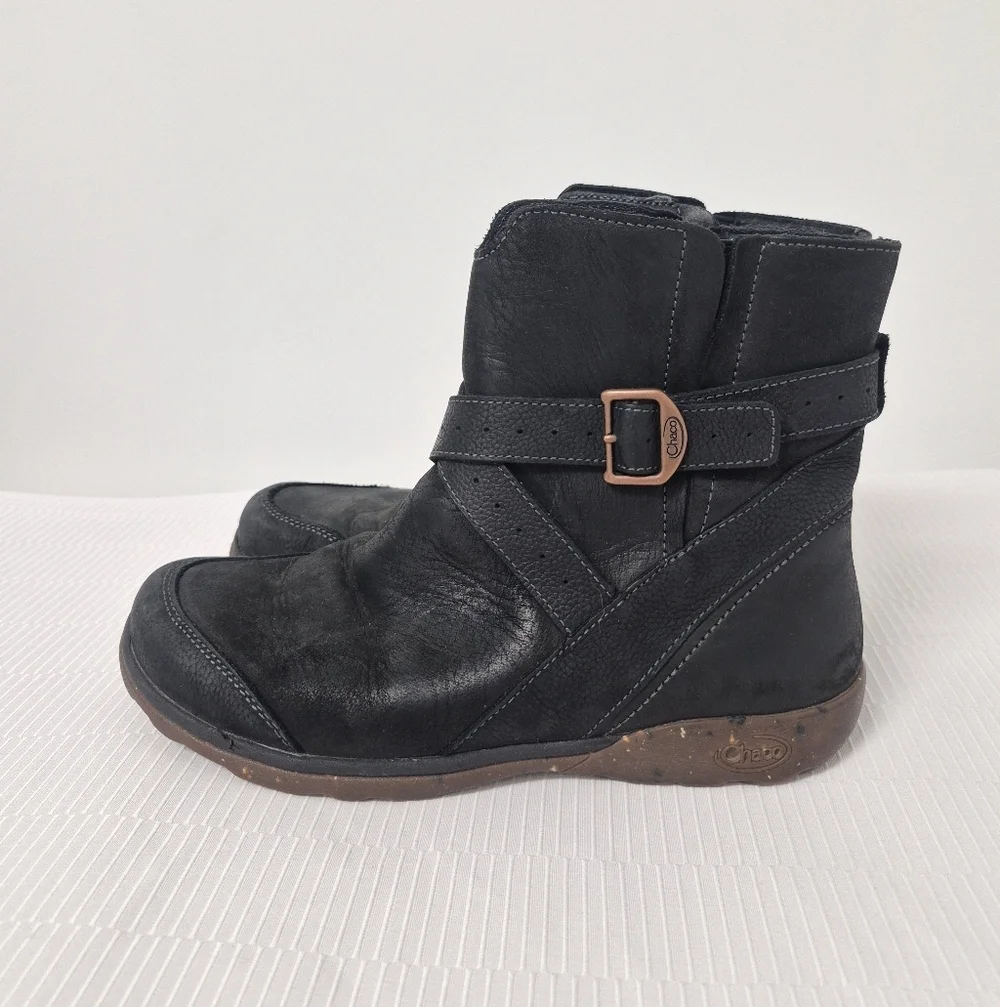 Chaco Skye Leather Black Hiking Buckle Boots sz 8